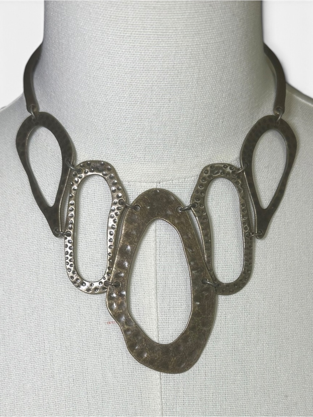 paparazzi bronze-Tone Hammered Open-Oval Necklace